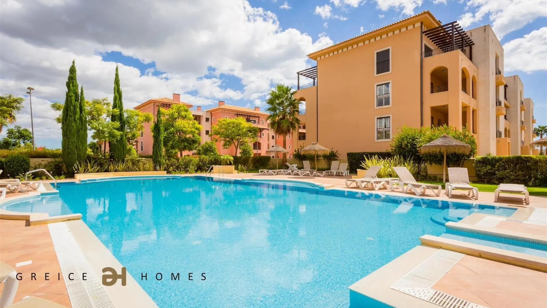 Apartment Greice Homes-Luxury 2 Bed En-Suite South Facing & Golf View Quarteira