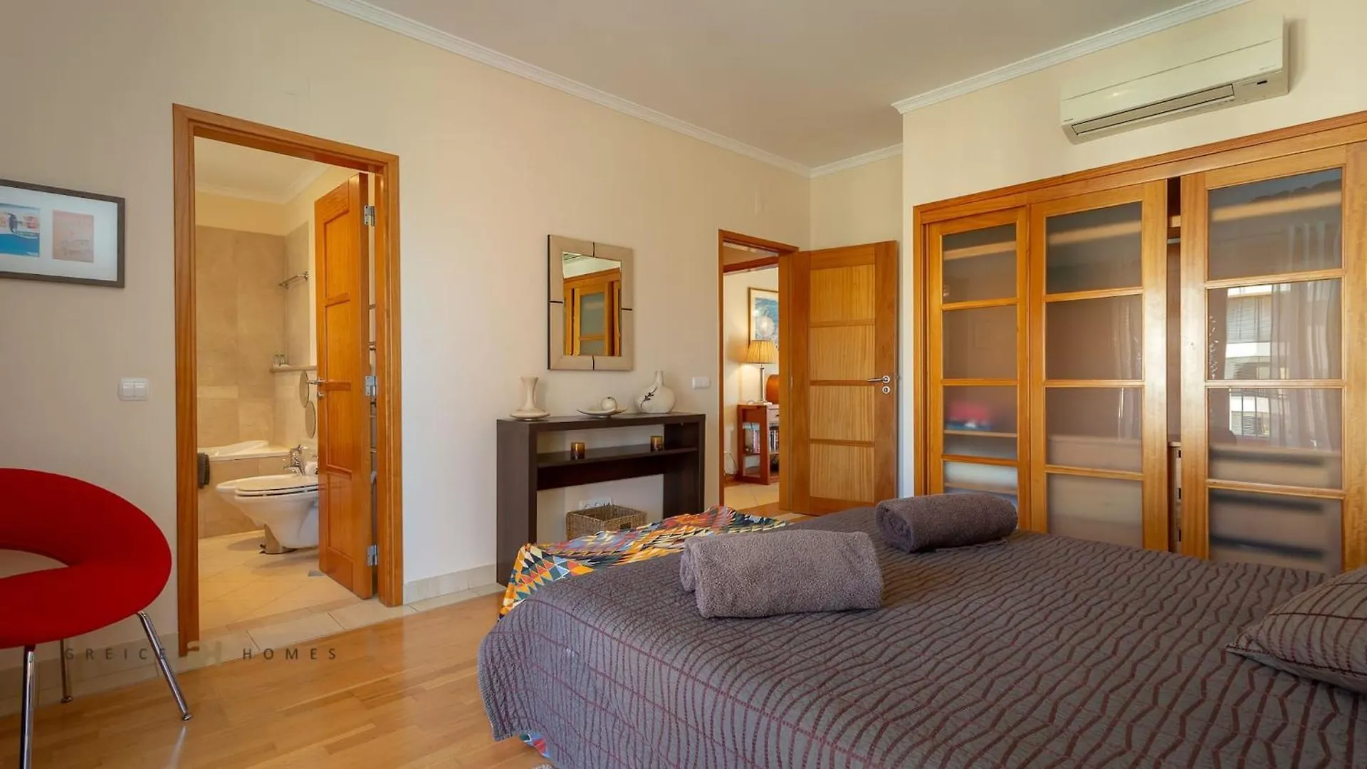 Greice Homes-Luxury 2 Bed En-Suite South Facing & Golf View Quarteira 0*,  Portugal