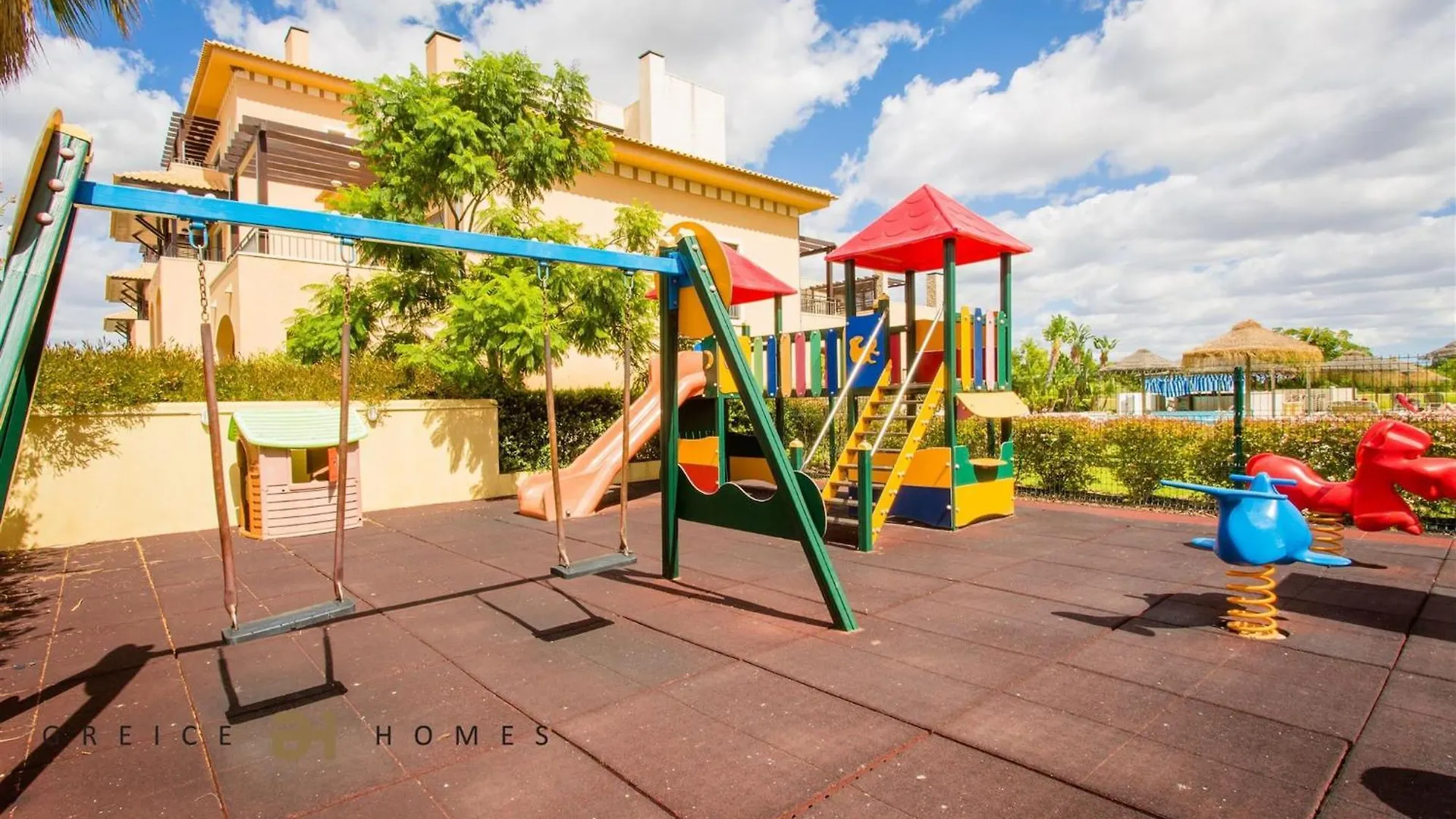 Greice Homes-Luxury 2 Bed En-Suite South Facing & Golf View Quarteira Portugal